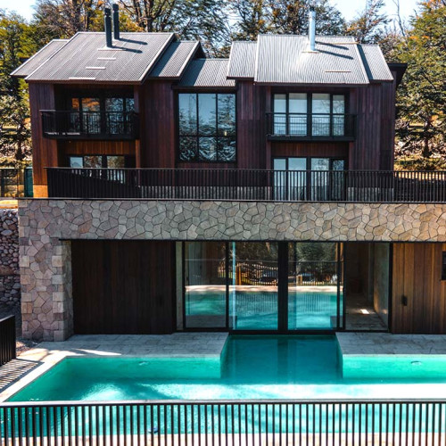 El Refugio Ski & Summer Lodge